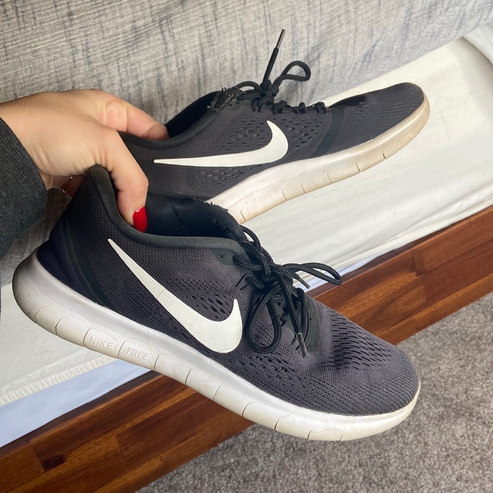 Nike Free Runs